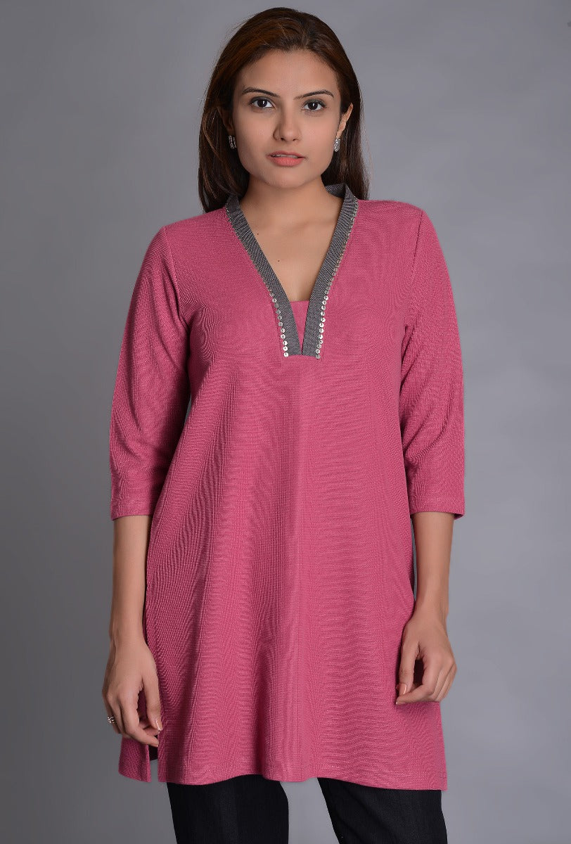 Pink Knit Contrast Collar Kurti with One Line Tikki