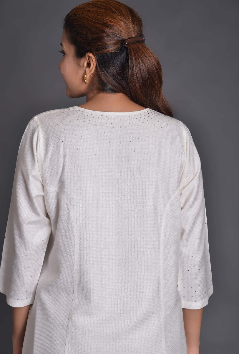 Offwhite Silk Kurta with Mookesh