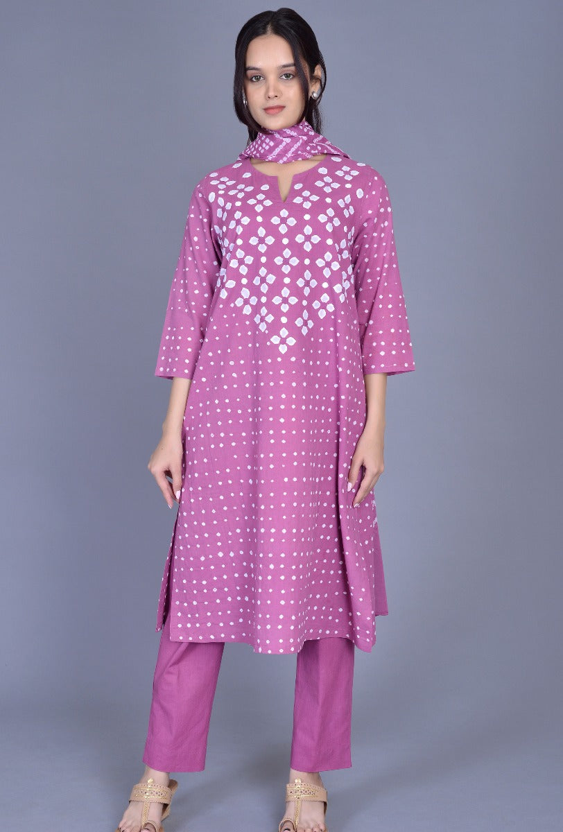 Pink Cotton Bandhani Flower Applique Ensemble