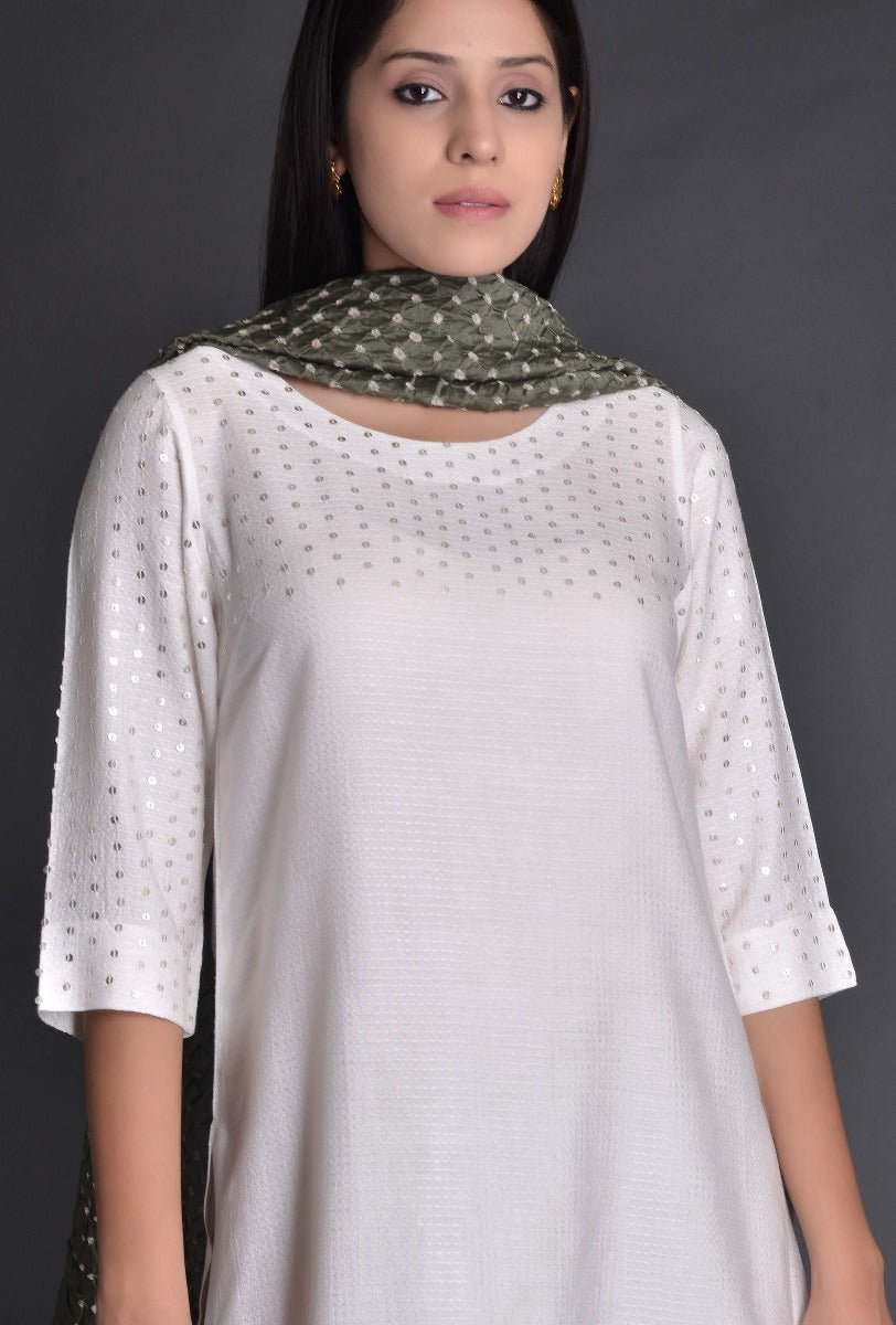 Offwhite Silk Kurta with Tikki