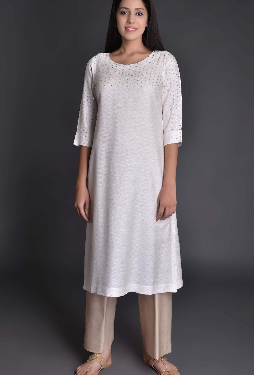 Offwhite Silk Kurta with Tikki