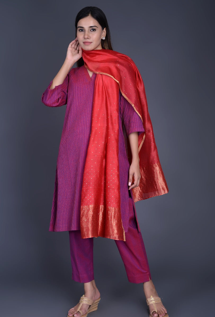 Magenta Bhujodi Pintuck Ensemble
