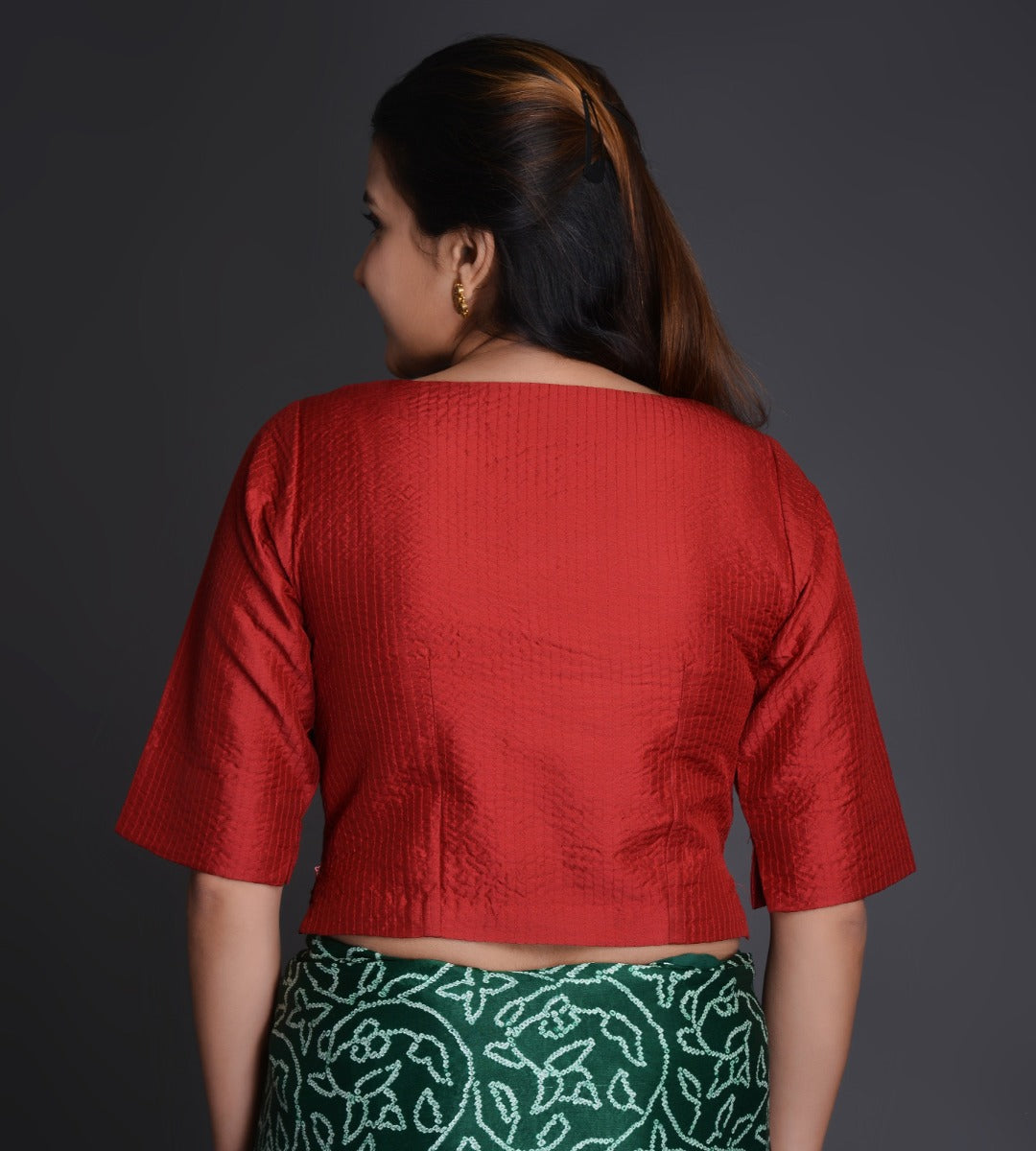 Boat Neck Crinkled Silk Choli