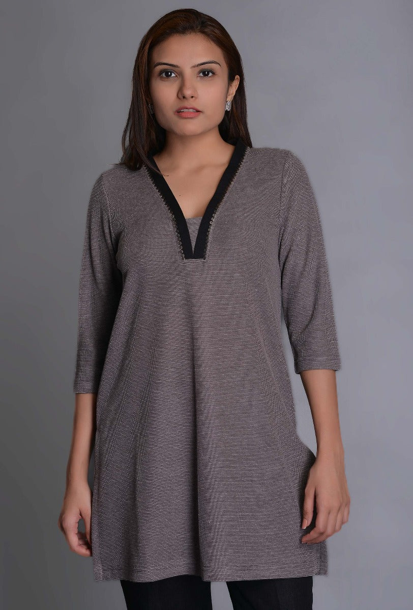 Anthra Knit Contrast Collar Kurti with One Line Tikki
