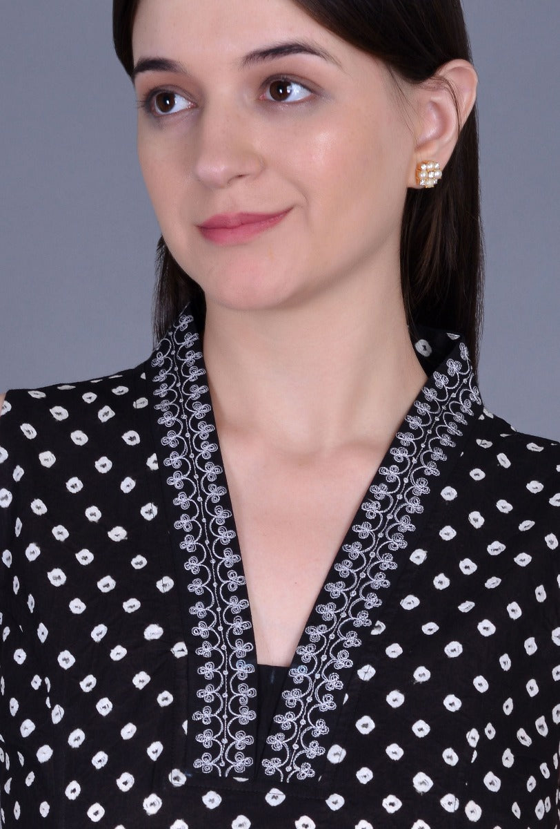 Black Sleeveless Cotton Bandhani Dress