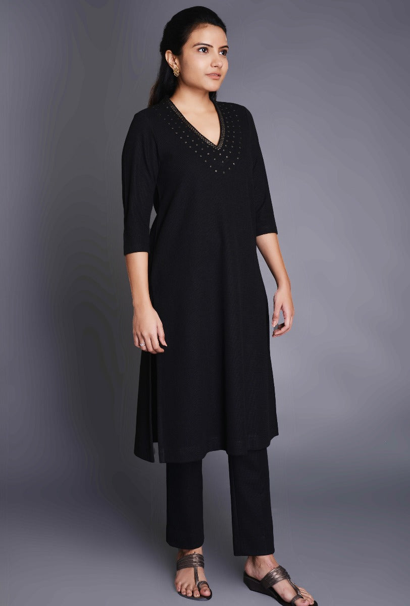 Black Knit Raised Neck Tunic-Pants ensemble