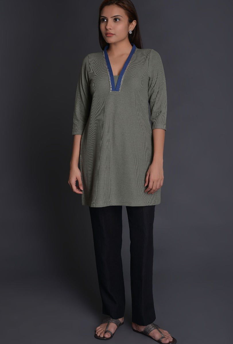 Olive Green Knit Contrast Collar Kurti with One Line Tikki