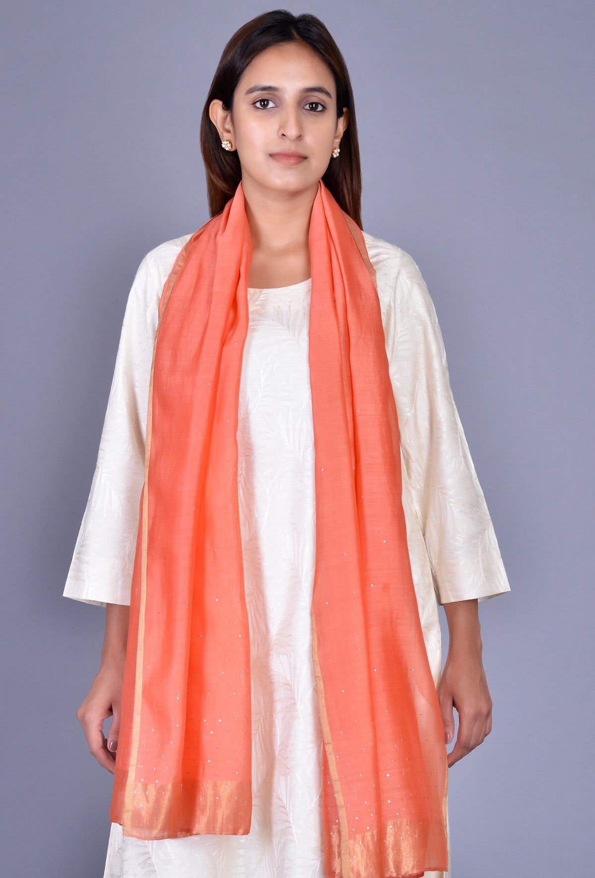 Off White Round Neck Ensemble