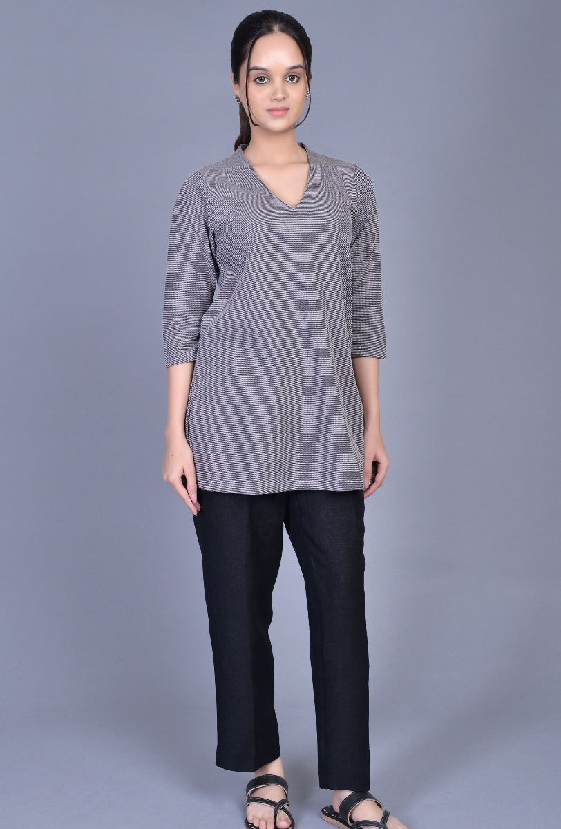 Knit Raised Neck Kurti